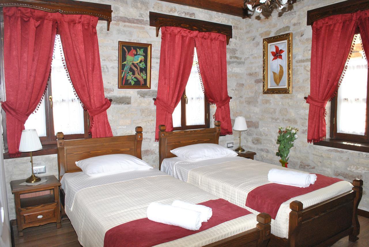 Hotel Kastro Gjirokastër Esterno foto